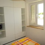 Ari I Segi Appartement Karigador