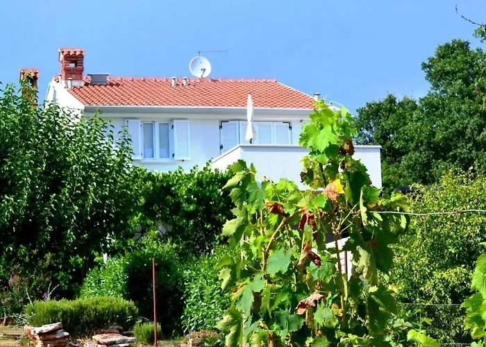 Apartman Ari I Segi Karigador