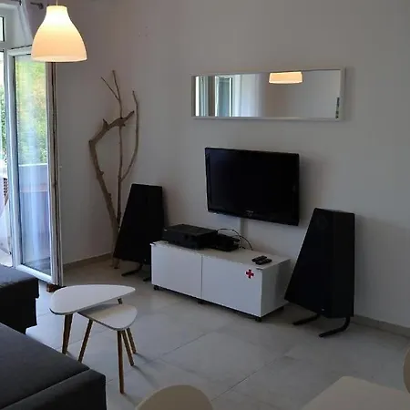 Ari I Segi Apartman *